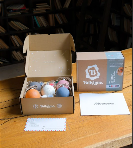 Zestaw do kolorowania bombek noworocznych „Zimowa bajka” (SETB1)